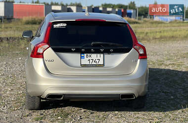 Универсал Volvo V60 2016 в 