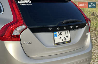 Универсал Volvo V60 2016 в 