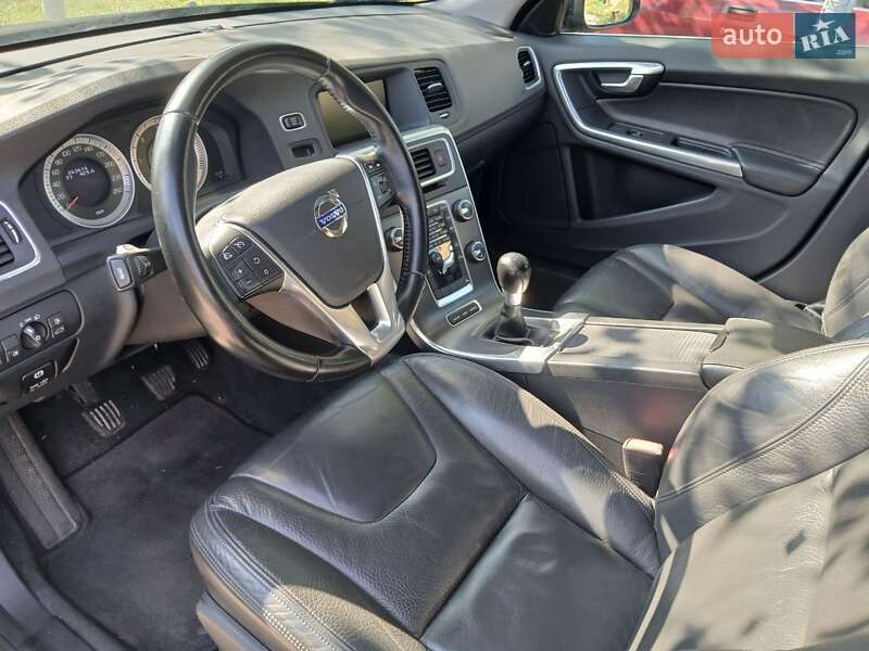 Универсал Volvo V60 2011 в Львове фото 21 Универсал Volvo V60 2011 в Львове