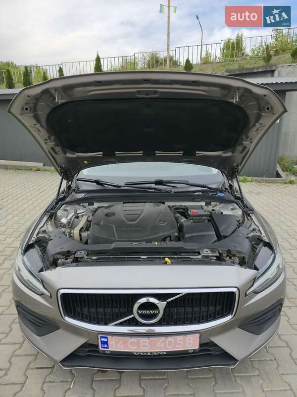 Универсал Volvo V60 2019 в Дрогобыче