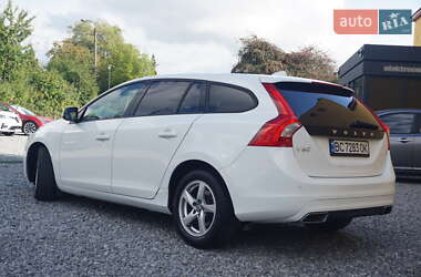 Универсал Volvo V60 2015 в 