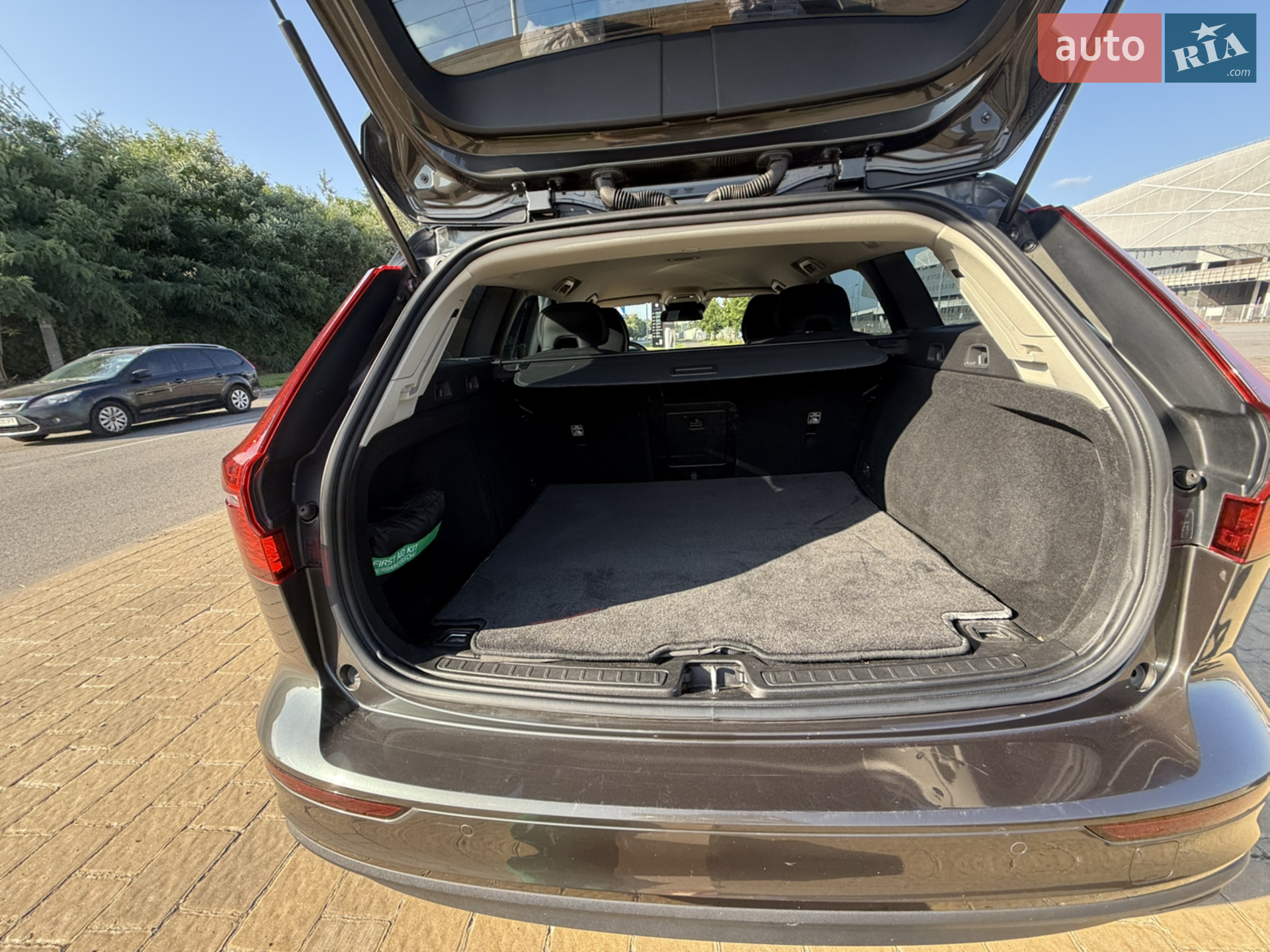 2019 Volvo V60 - мініатюра 19