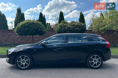 Универсал Volvo V60 2015 в 
