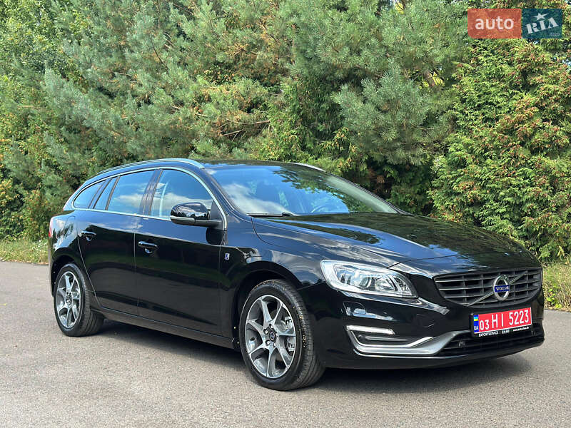 Універсал Volvo V60 2015 в Рівному