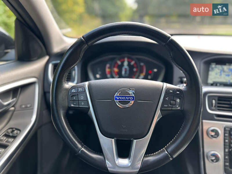 Універсал Volvo V60 2015 в Рівному