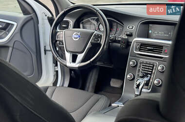 Универсал Volvo V60 2016 в 