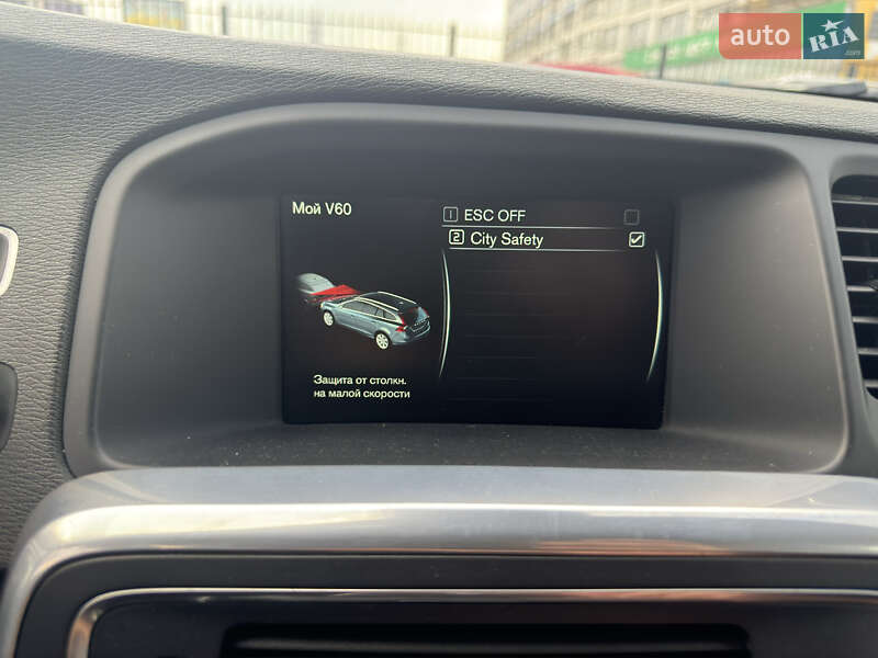 Универсал Volvo V60 2016 в Киеве фото 40 Универсал Volvo V60 2016 в Киеве