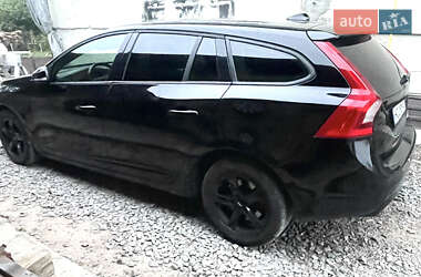 Универсал Volvo V60 2014 в 