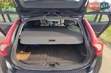 Универсал Volvo V60 2012 в 