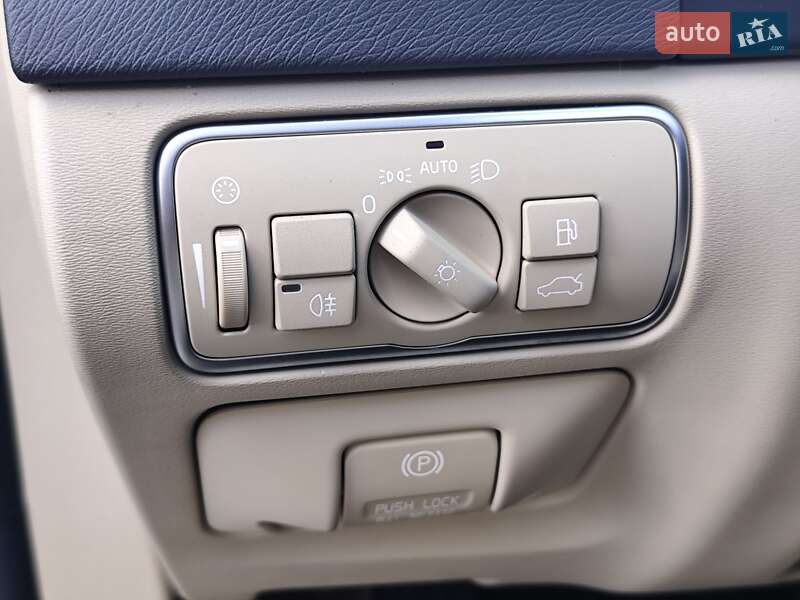 Универсал Volvo V60 2014 в Киеве фото 30 Универсал Volvo V60 2014 в Киеве