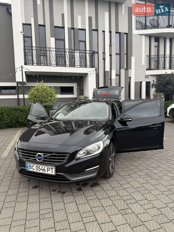 Універсал Volvo V60 2015 в Стрию