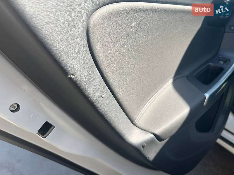 Універсал Volvo V60 2015 в Полтаві