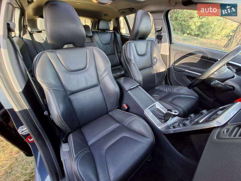Универсал Volvo V60 2014 в Ровно