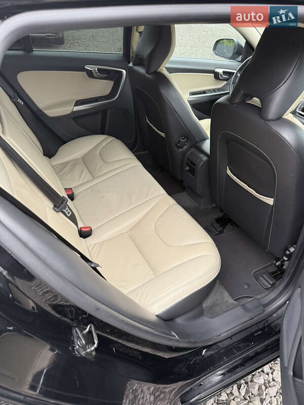 Универсал Volvo V60 2011 в Луцке фото 10 Универсал Volvo V60 2011 в Луцке