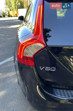 Универсал Volvo V60 2011 в 