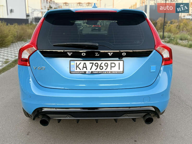 Универсал Volvo V60 2016 в Киеве фото 11 Универсал Volvo V60 2016 в Киеве