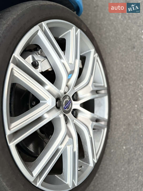 Универсал Volvo V60 2016 в Киеве фото 26 Универсал Volvo V60 2016 в Киеве