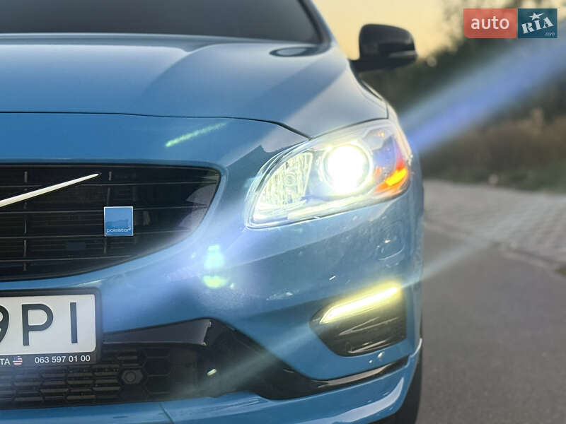 Универсал Volvo V60 2016 в Киеве фото 51 Универсал Volvo V60 2016 в Киеве