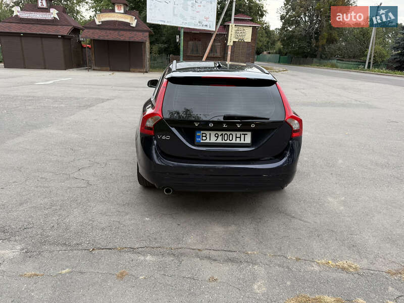 Универсал Volvo V60 2015 в Полтаве