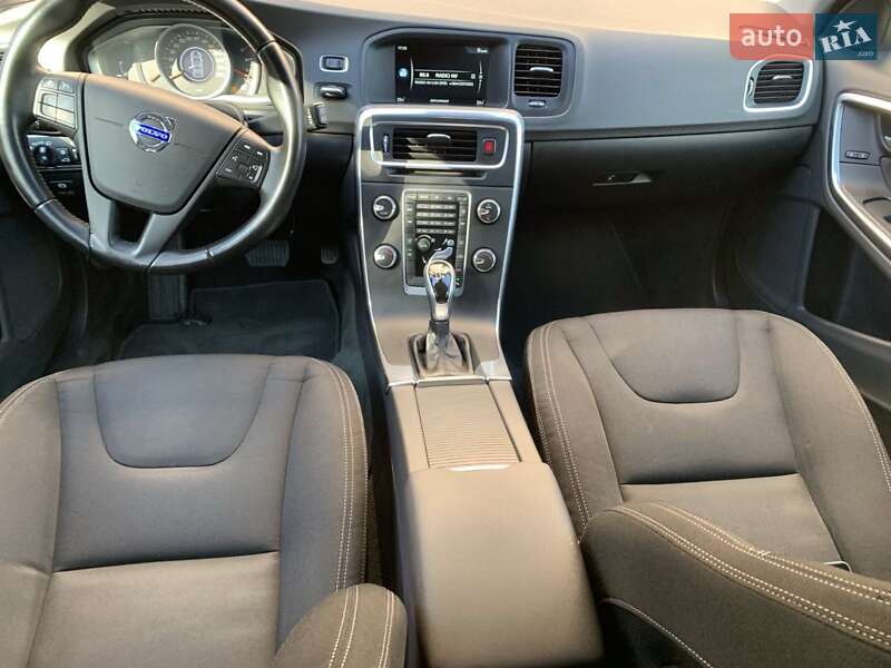 Универсал Volvo V60 2014 в Львове