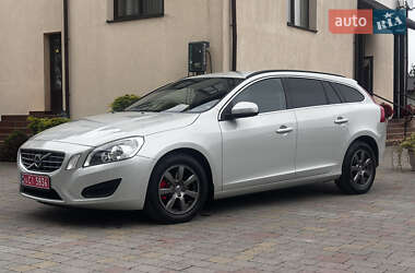 Универсал Volvo V60 2012 в 