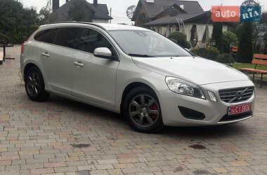 Универсал Volvo V60 2012 в 