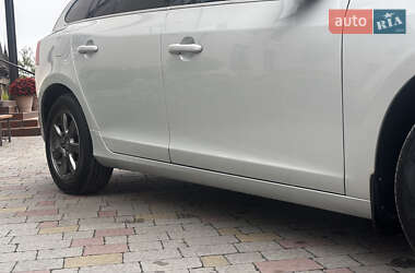 Универсал Volvo V60 2012 в 