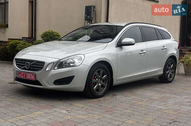 Универсал Volvo V60 2012 в 
