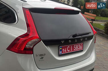 Универсал Volvo V60 2012 в 