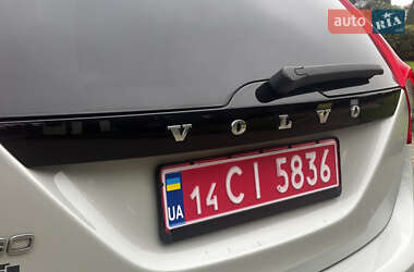 Универсал Volvo V60 2012 в 