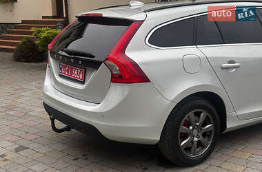 Универсал Volvo V60 2012 в 