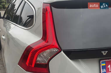 Универсал Volvo V60 2012 в 
