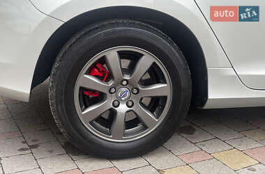 Универсал Volvo V60 2012 в 