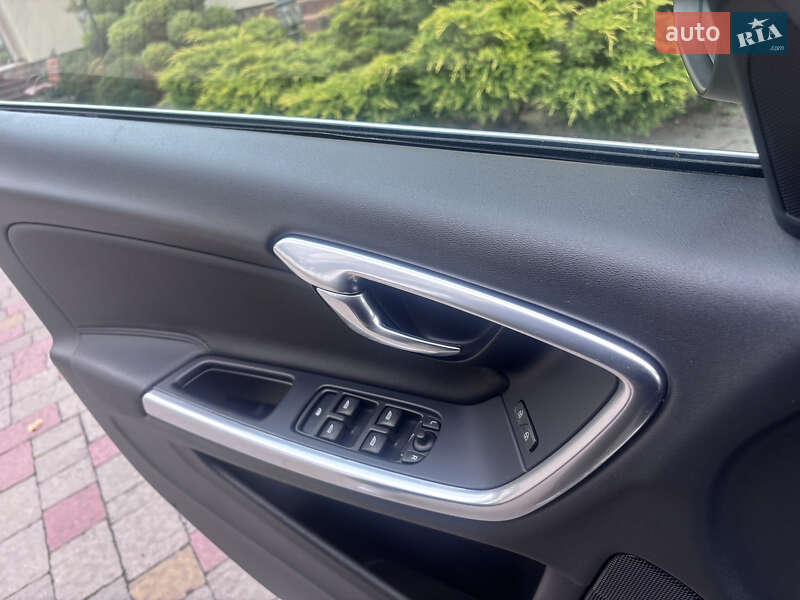 Универсал Volvo V60 2012 в Стрые