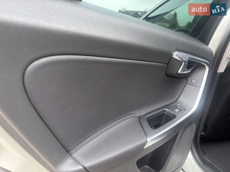 Универсал Volvo V60 2012 в Стрые