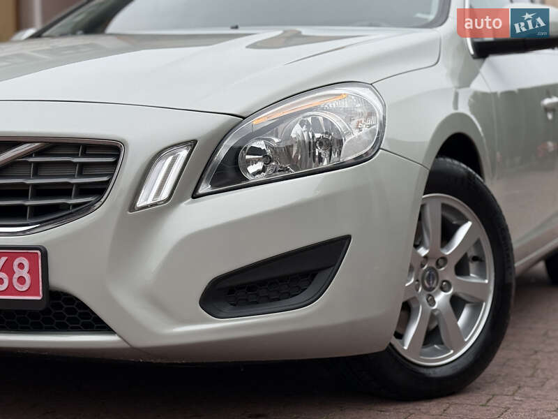 Универсал Volvo V60 2011 в Стрые