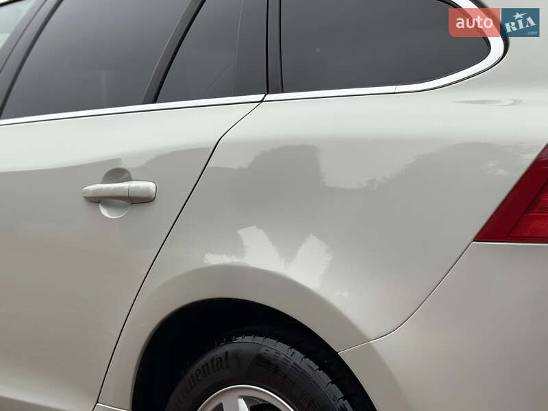 Универсал Volvo V60 2011 в Стрые