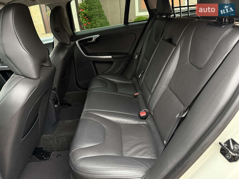 Универсал Volvo V60 2011 в Стрые