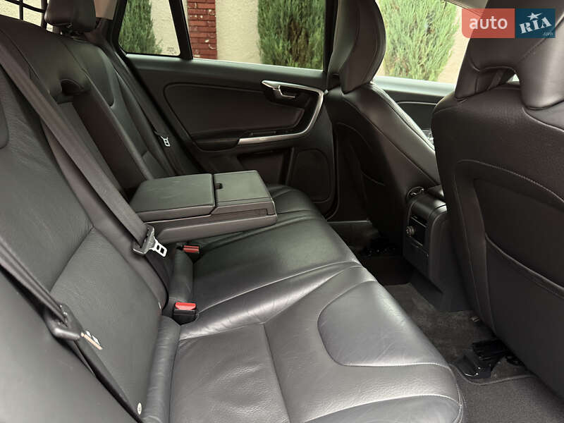 Универсал Volvo V60 2011 в Стрые