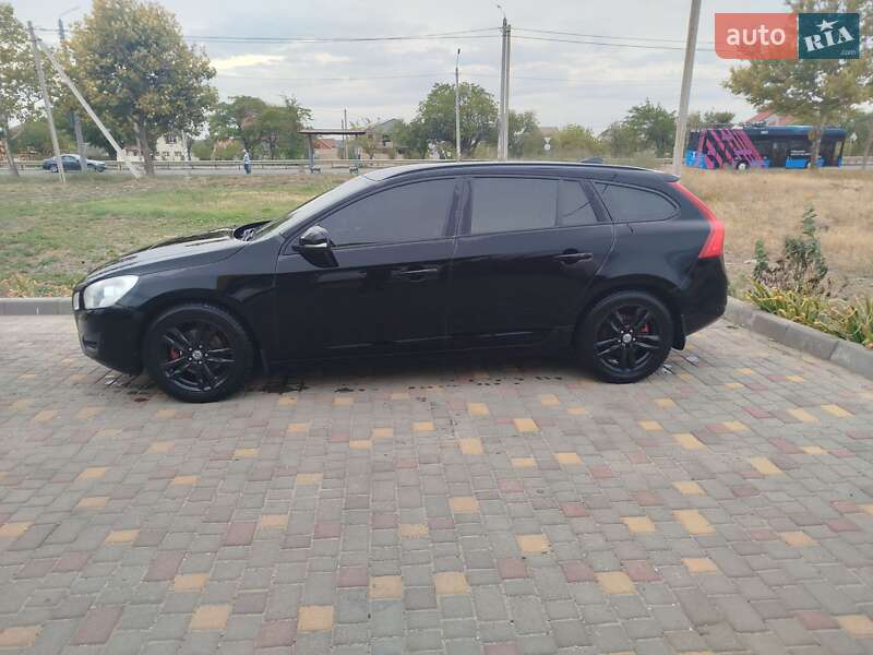 Универсал Volvo V60 2011 в Николаеве