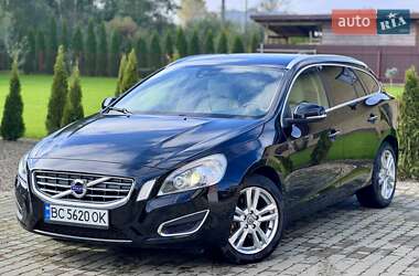 Универсал Volvo V60 2010 в 