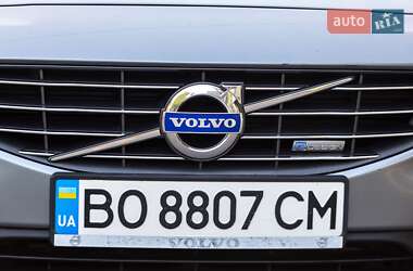 Универсал Volvo V60 2016 в 