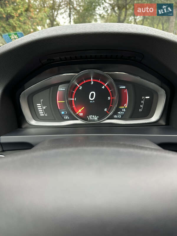 Универсал Volvo V60 2014 в Черновцах