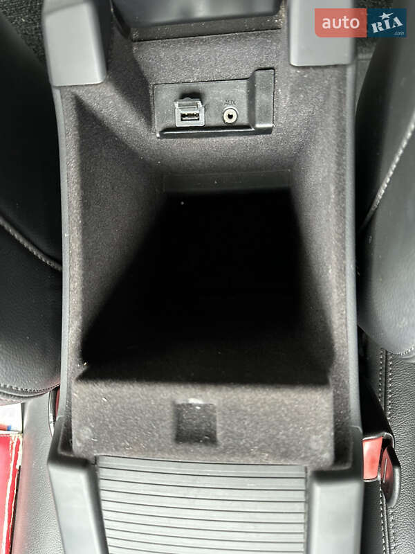 Универсал Volvo V60 2014 в Черновцах