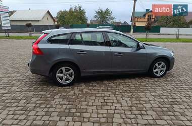 Универсал Volvo V60 2017 в 