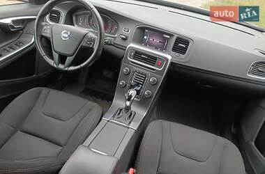 Универсал Volvo V60 2017 в 