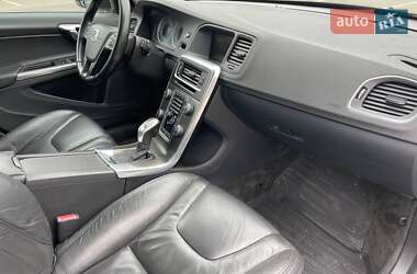 Універсал Volvo V60 2013 в 