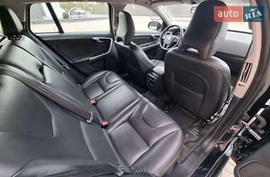 Универсал Volvo V60 2015 в 