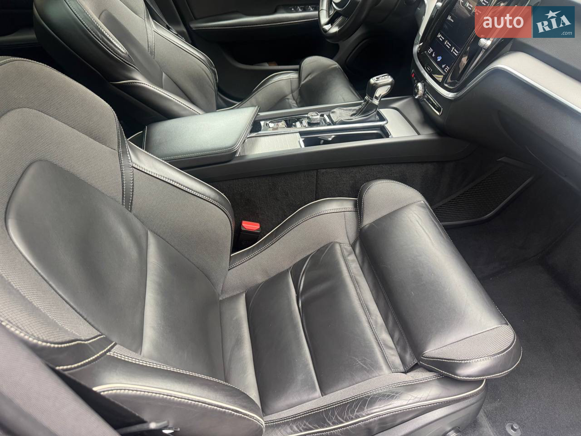 2020 Volvo V60 - мініатюра 28