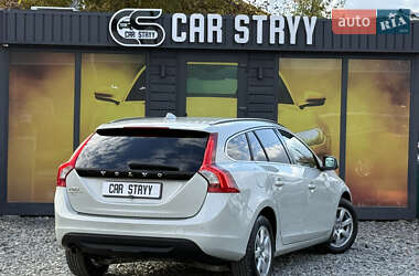 Универсал Volvo V60 2011 в 